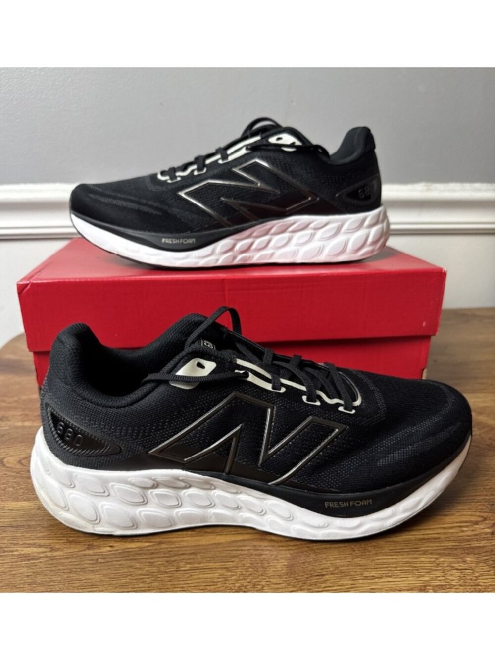 New Balance Fresh Foam 680 V8 Shoes Men's 9.5 / Women's 11 D Black Mesh Lace Up
